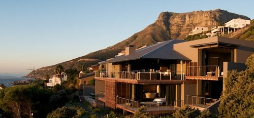 De villa is op een Top locatie Villa 26 Sunset in Llandudno in Kaapstad | Exclusive Culitravel