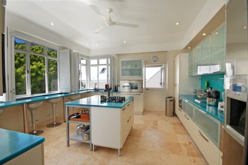 Uw keuken is volledig uitgerust en chef-waardig Villa Aqua in Hermanus| Exclusive Culitravel