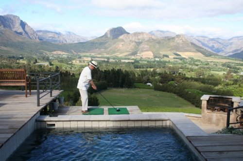De villa is op een Top locatie Villa Fransche Vista in Franschhoek| Exclusive Culitravel