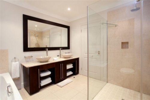 Deze villa is van alle gemakken voorzien en biedt vele extra’s Villa Knysna Grace in Knysna| Exclusive Culitravel