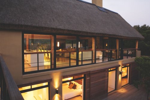De villa is op een Top locatie Villa Ocean House in Knysna| Exclusive Culitravel