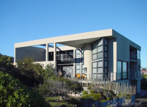 De villa is op een Top locatie Villa The Cherry in Hermanus| Exclusive Culitravel