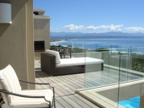 Deze villa is van alle gemakken voorzien en biedt vele extra’s Villa Whale Ridge Rock in Plettenberg Bay| Exclusive Culitravel
