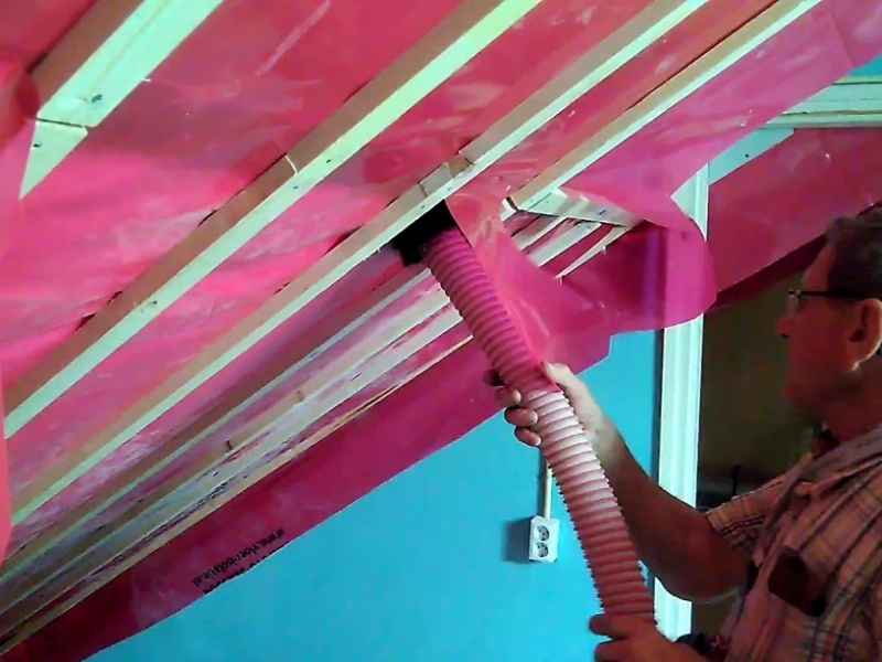 Dakisolatie aanbrengen inblaaswol Dakisolatie aanbrengen inblaaswol