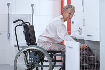 Accessoires voor in een aangepaste badkamer Accessoires voor in een aangepaste badkamer - Bano Zorgbadkamers