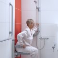 Toilet hulpmiddelen nodig? Bekijk hier een overzicht van alle toilet hulpmiddelen. Toilet hulpmiddelen nodig? Bekijk hier een overzicht van alle toilet hulpmiddelen.