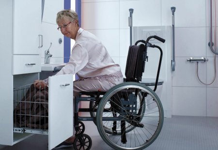 Kies voor een rolstoelvriendelijke badkamer Kies voor een rolstoelvriendelijke badkamer